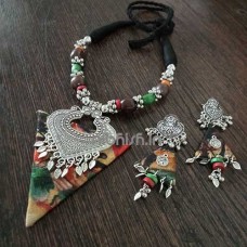 Fabric jewellery with printed tussar silk pendant