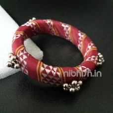 Khan fabric kada in red colour
